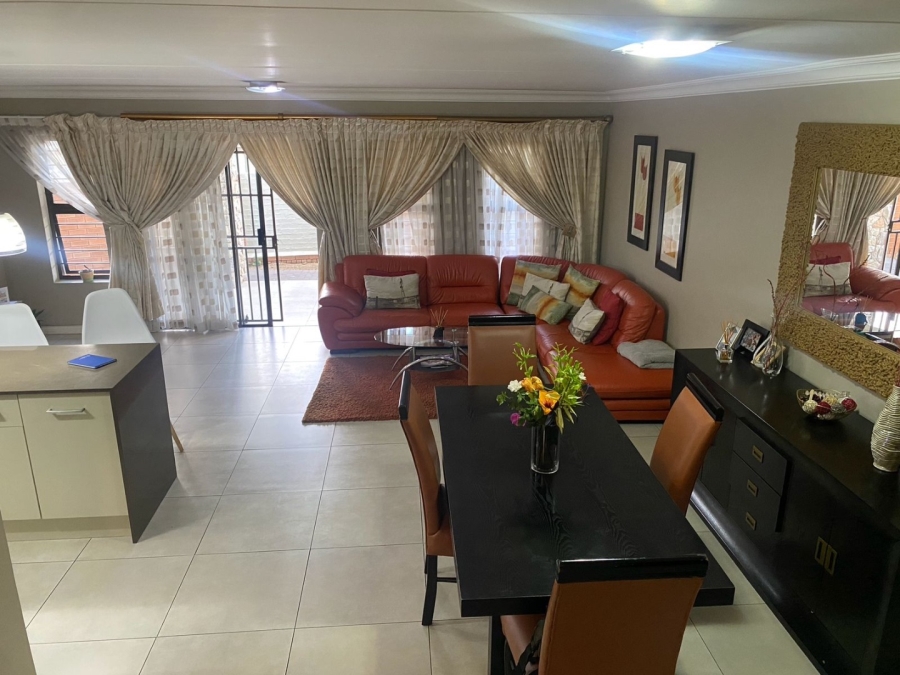 To Let 3 Bedroom Property for Rent in Kyalami Hills Gauteng