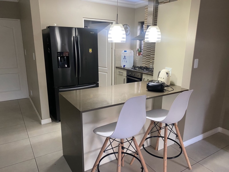 To Let 3 Bedroom Property for Rent in Kyalami Hills Gauteng