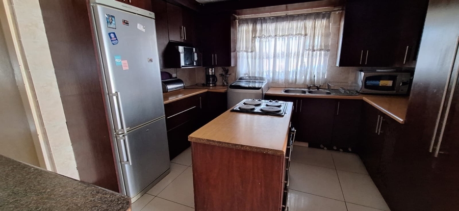 5 Bedroom Property for Sale in Mamelodi West Gauteng