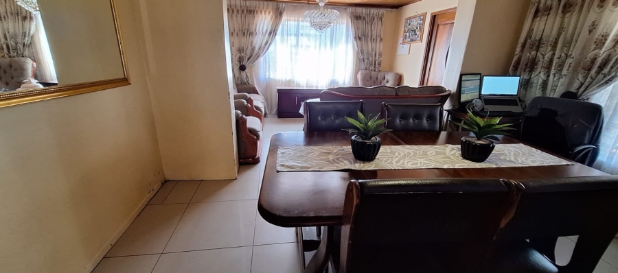 5 Bedroom Property for Sale in Mamelodi West Gauteng