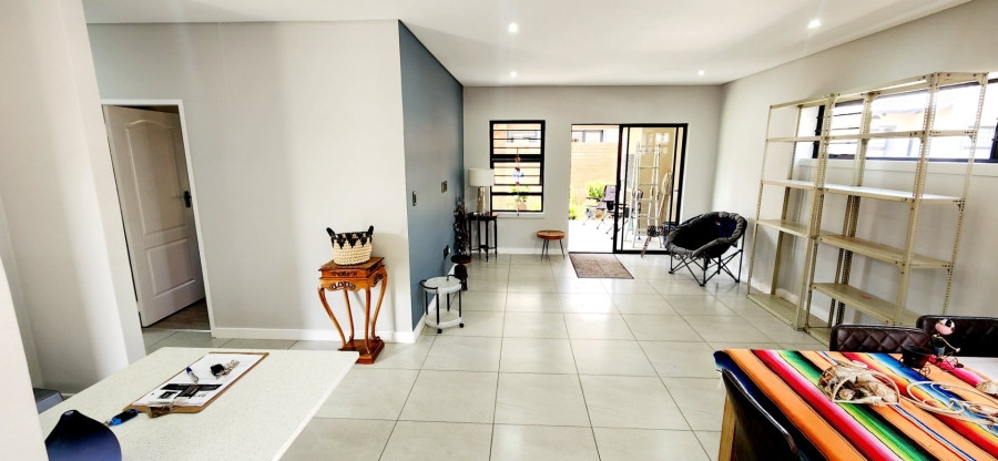 To Let 3 Bedroom Property for Rent in Waverley Gauteng