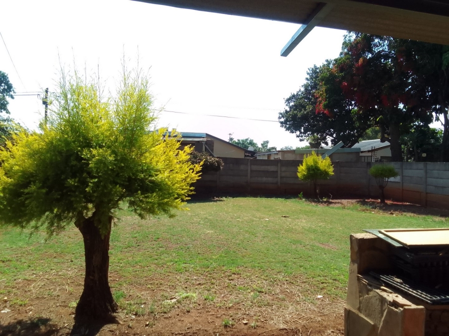 3 Bedroom Property for Sale in Jan Niemand Park Gauteng