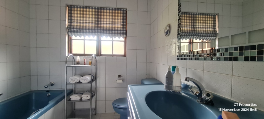 4 Bedroom Property for Sale in Lakefield Gauteng