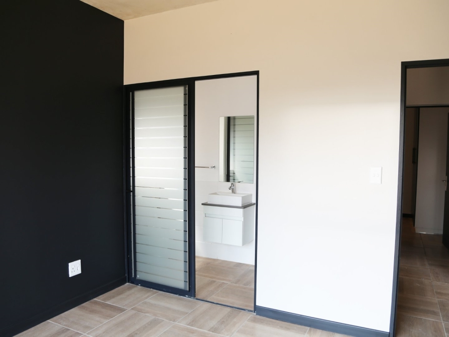 To Let 2 Bedroom Property for Rent in The Precinct Gauteng