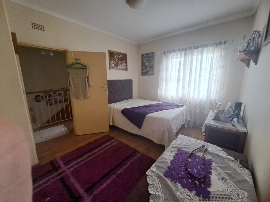 To Let 2 Bedroom Property for Rent in Dayanglen Gauteng