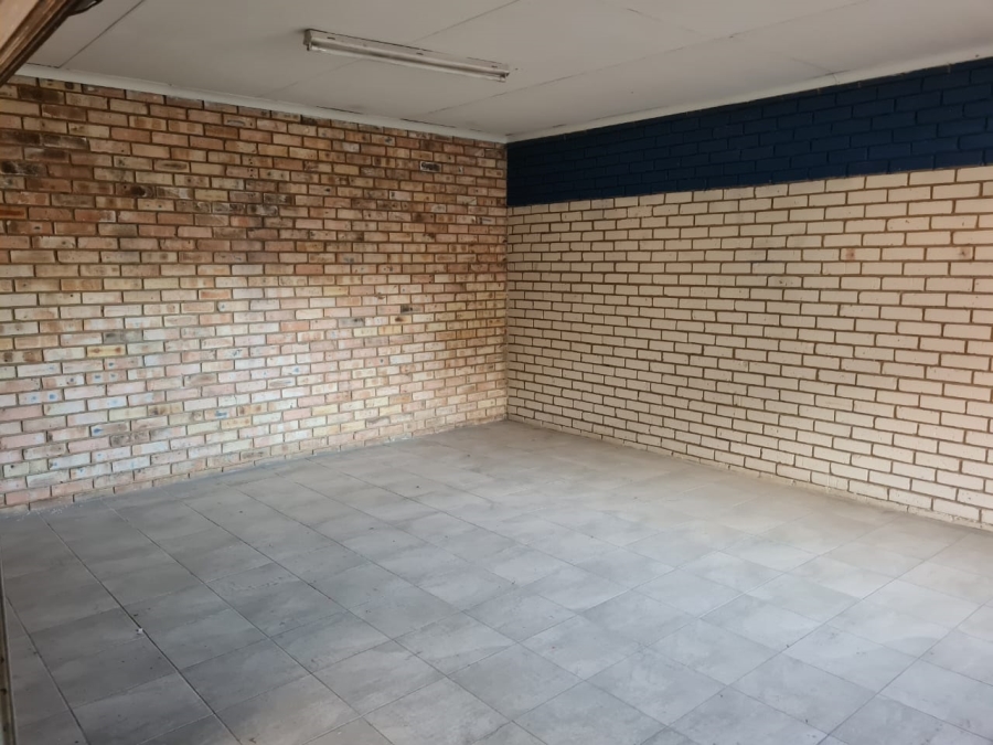 To Let 2 Bedroom Property for Rent in Lenasia Ext 11 Gauteng