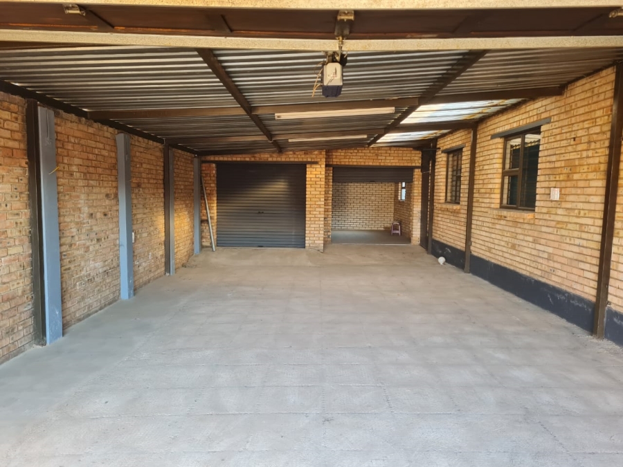 To Let 2 Bedroom Property for Rent in Lenasia Ext 11 Gauteng