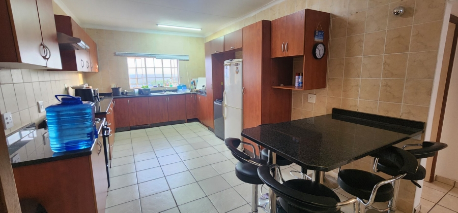 To Let 2 Bedroom Property for Rent in Christoburg Gauteng