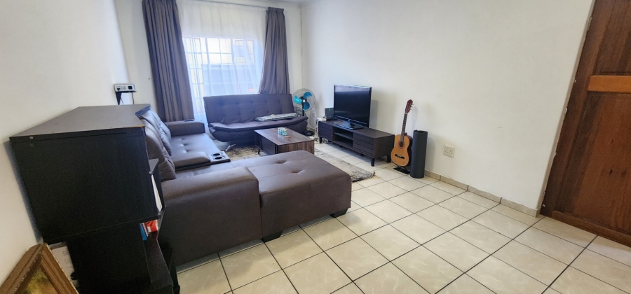 To Let 2 Bedroom Property for Rent in Christoburg Gauteng