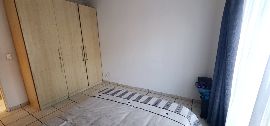 To Let 2 Bedroom Property for Rent in Christoburg Gauteng