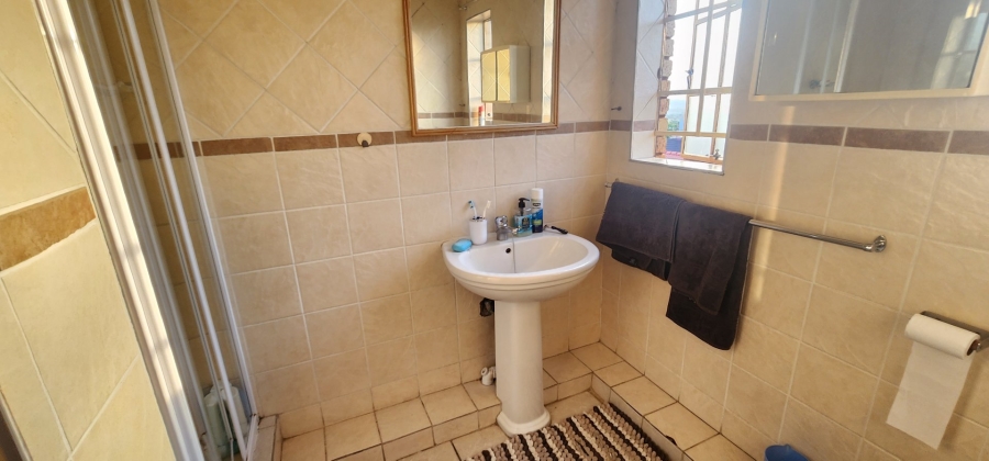 To Let 2 Bedroom Property for Rent in Christoburg Gauteng