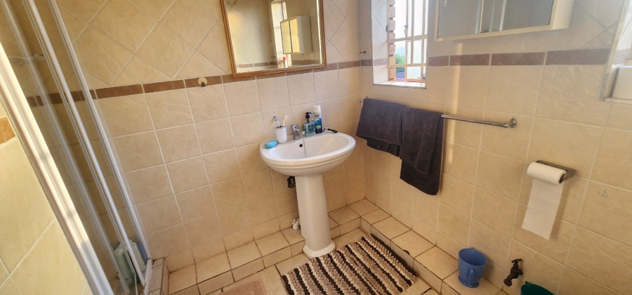 To Let 2 Bedroom Property for Rent in Christoburg Gauteng