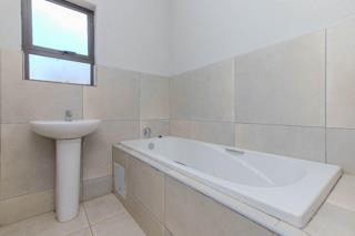 3 Bedroom Property for Sale in Windmill Park Gauteng