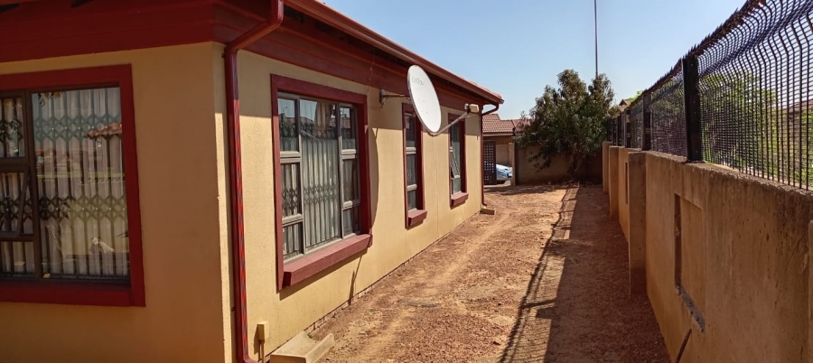 To Let 3 Bedroom Property for Rent in Soshanguve East Gauteng