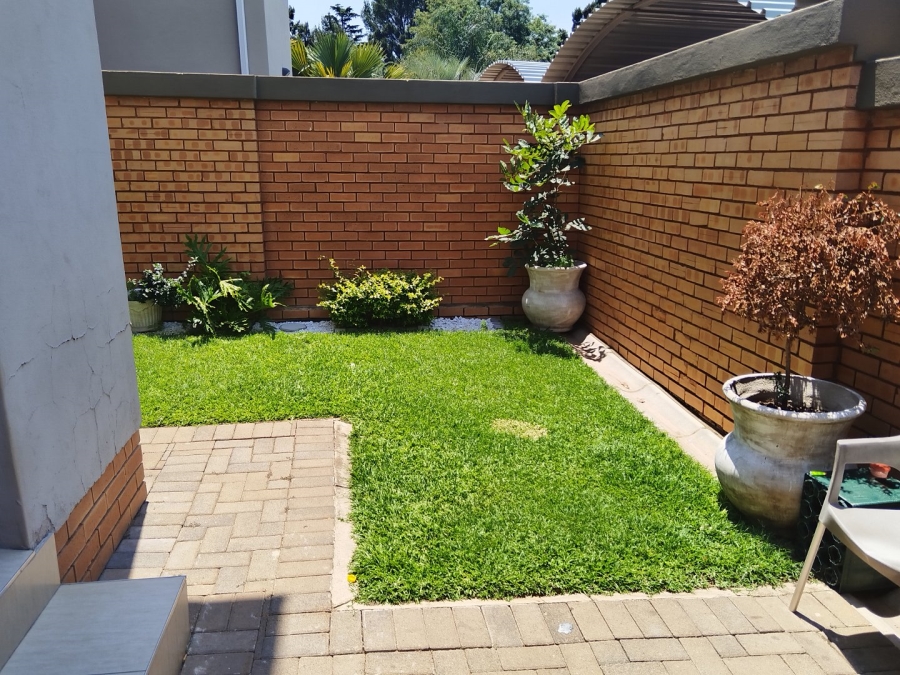 3 Bedroom Property for Sale in Andeon Gauteng