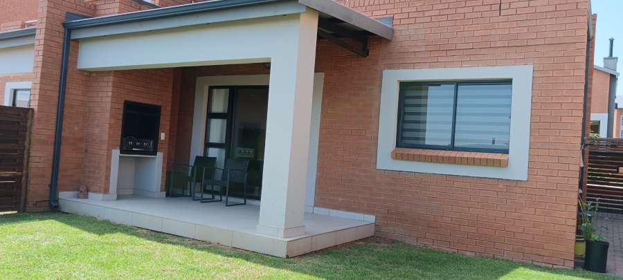 To Let 3 Bedroom Property for Rent in Louwlardia Gauteng