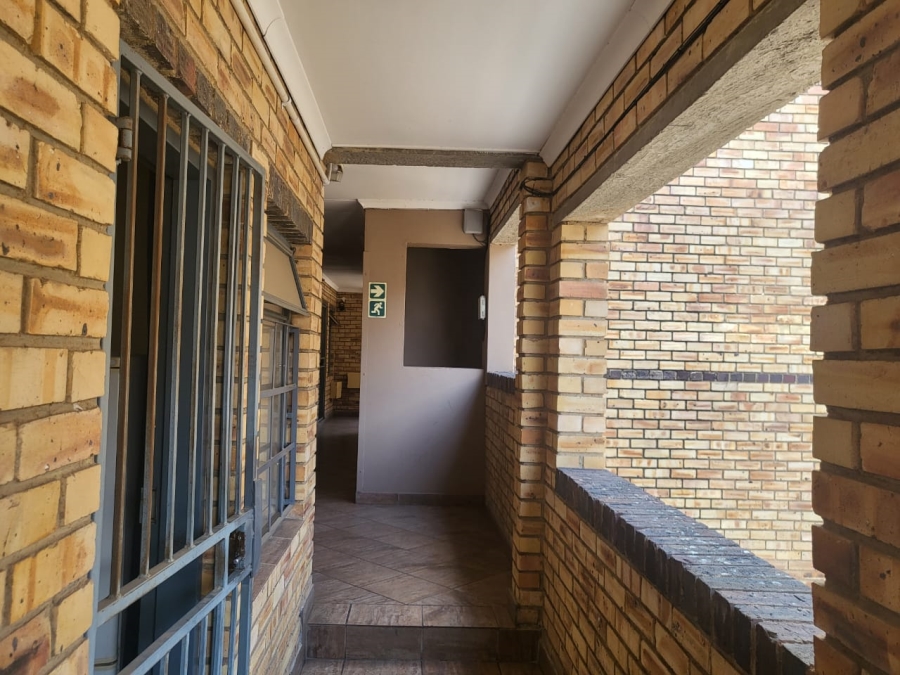 1 Bedroom Property for Sale in Ferndale Gauteng