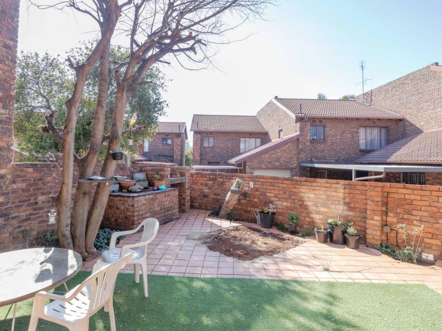 3 Bedroom Property for Sale in Illiondale Gauteng