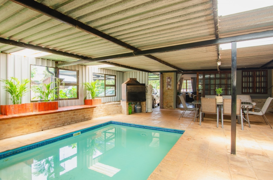 4 Bedroom Property for Sale in Elardus Park Gauteng