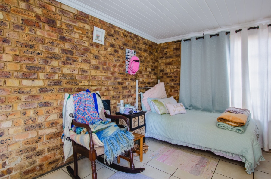 4 Bedroom Property for Sale in Elardus Park Gauteng