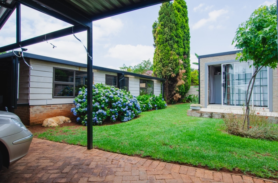 4 Bedroom Property for Sale in Elardus Park Gauteng