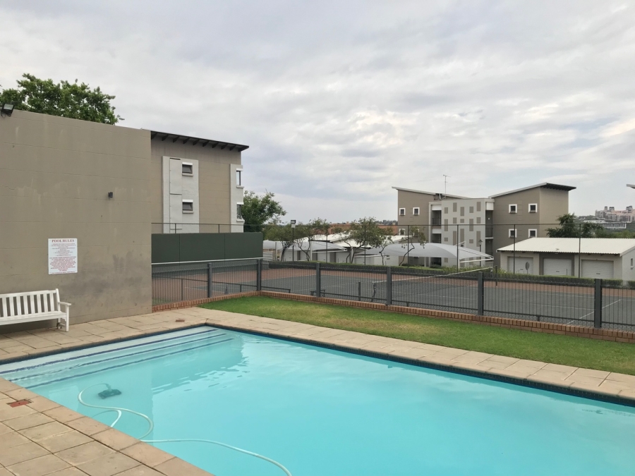 2 Bedroom Property for Sale in The Paddocks Gauteng