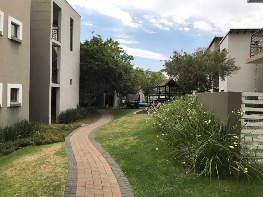 2 Bedroom Property for Sale in The Paddocks Gauteng