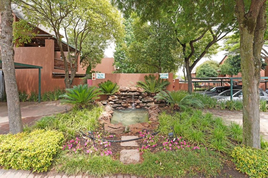 2 Bedroom Property for Sale in Sunninghill Gauteng