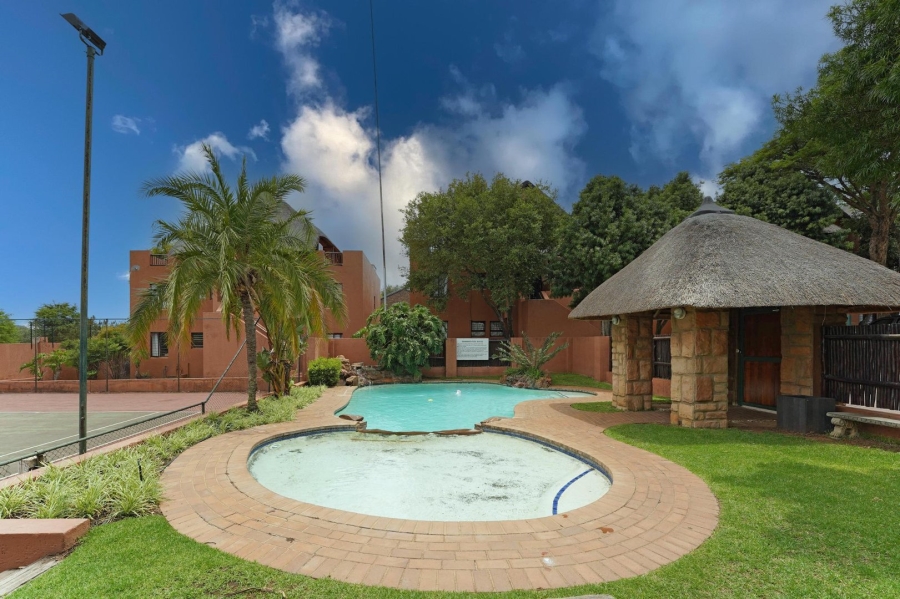 2 Bedroom Property for Sale in Sunninghill Gauteng