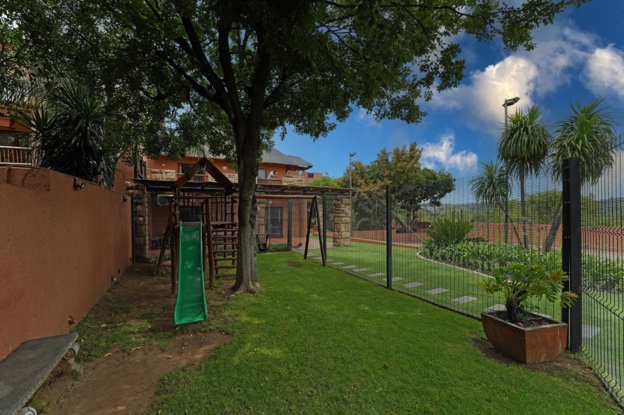 2 Bedroom Property for Sale in Sunninghill Gauteng