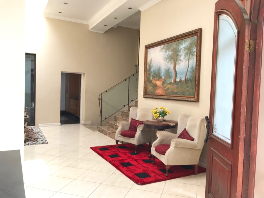 5 Bedroom Property for Sale in Morningside Manor Gauteng