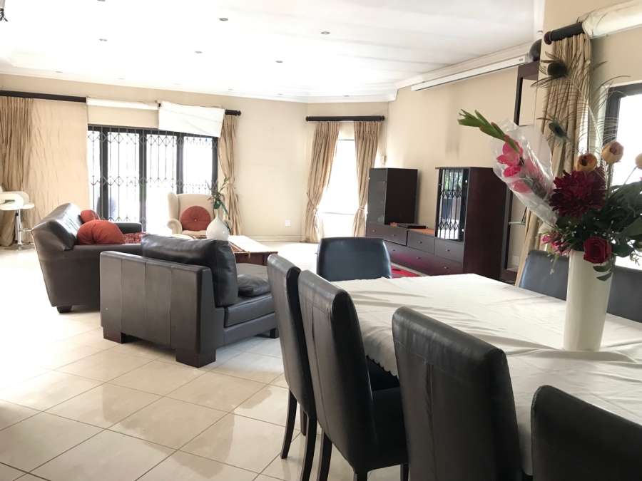 5 Bedroom Property for Sale in Morningside Manor Gauteng