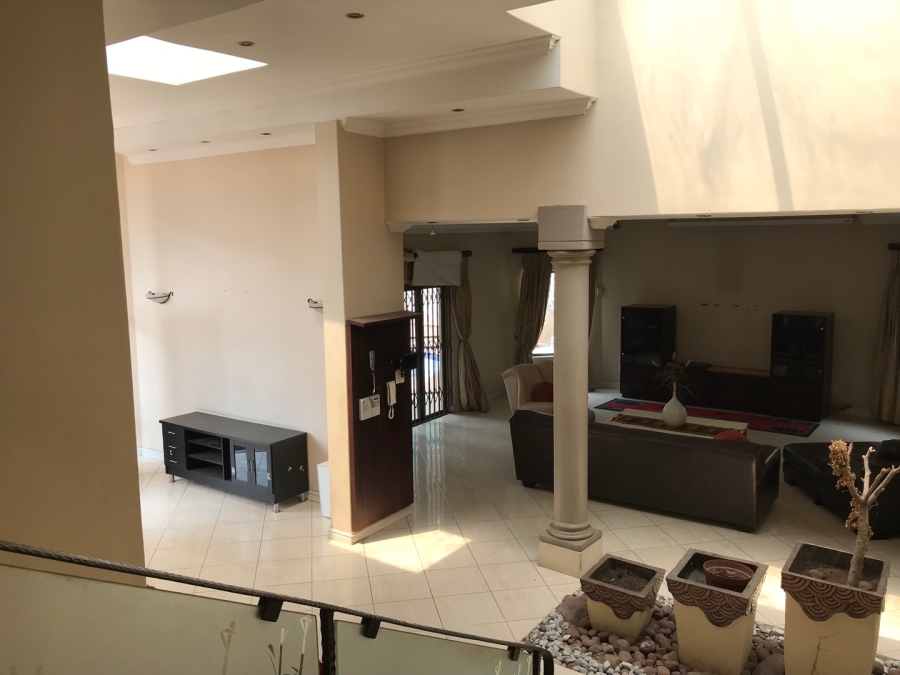 5 Bedroom Property for Sale in Morningside Manor Gauteng