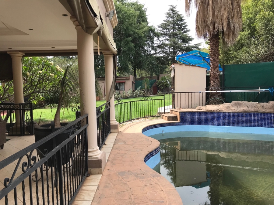 5 Bedroom Property for Sale in Morningside Manor Gauteng