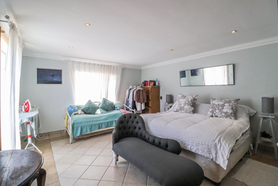 4 Bedroom Property for Sale in Edenvale Central Gauteng