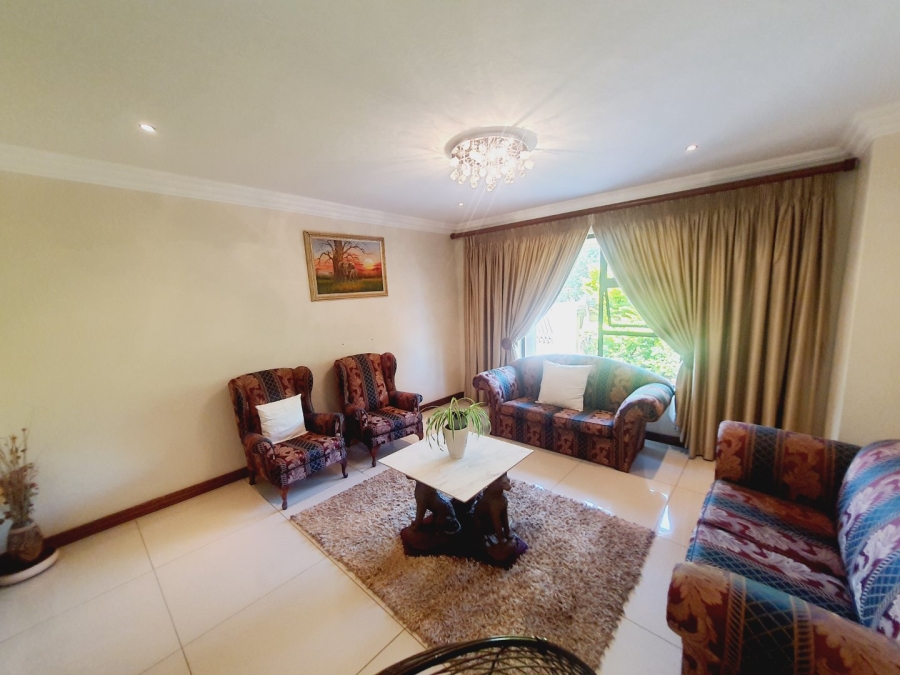 5 Bedroom Property for Sale in Zambezi Country Estate Gauteng