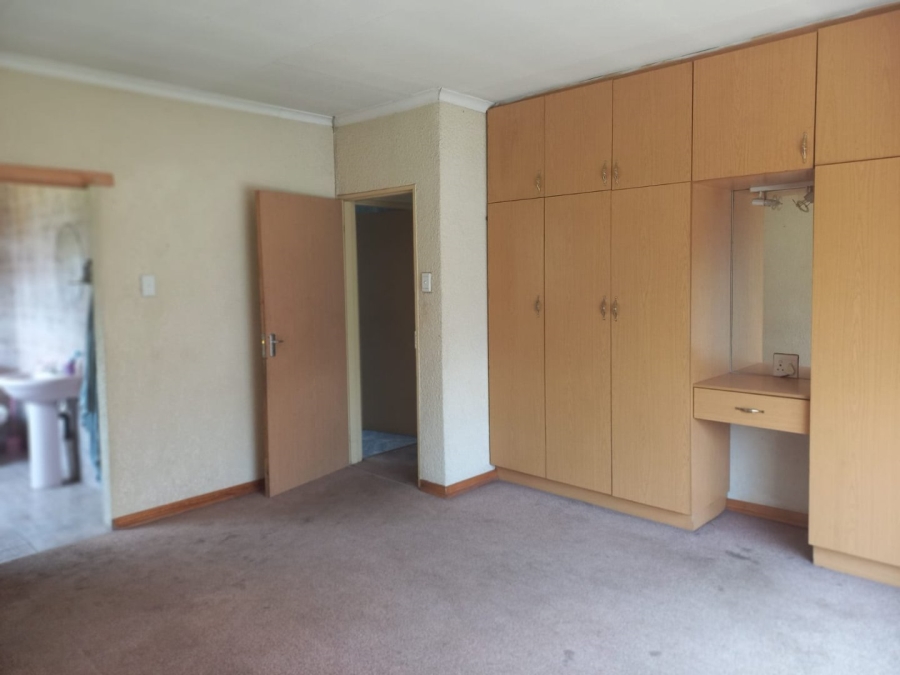 To Let 3 Bedroom Property for Rent in Dunnottar Gauteng