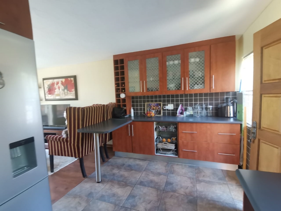 To Let 2 Bedroom Property for Rent in Noordwyk Gauteng