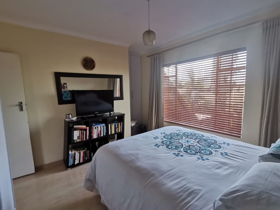 To Let 2 Bedroom Property for Rent in Noordwyk Gauteng