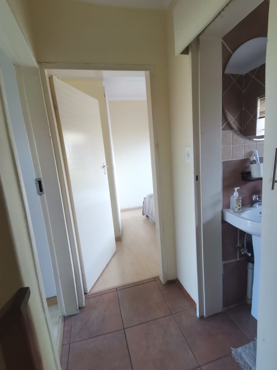 To Let 2 Bedroom Property for Rent in Noordwyk Gauteng