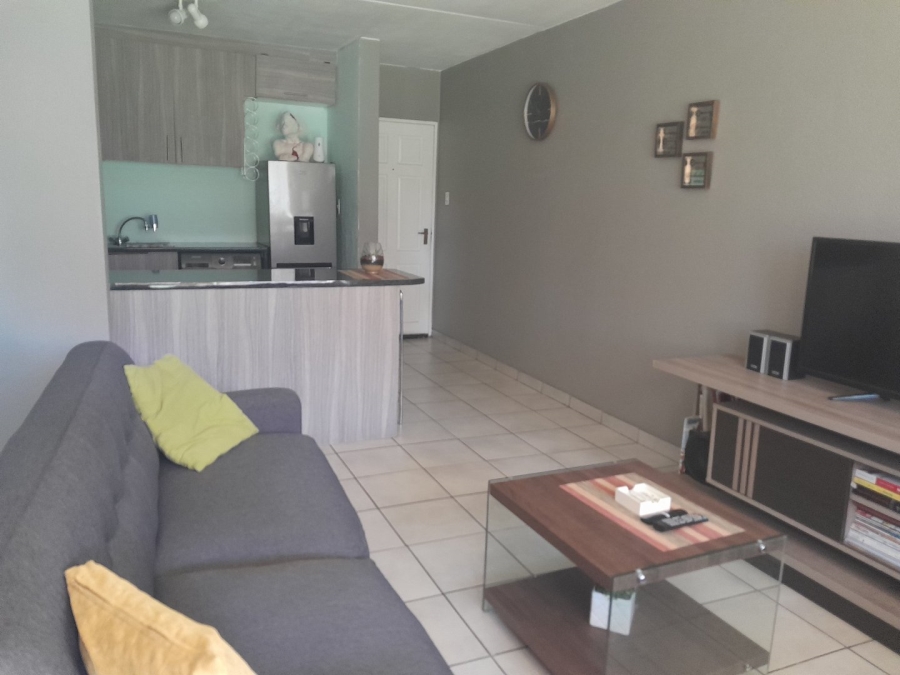 2 Bedroom Property for Sale in Weltevreden Park Gauteng