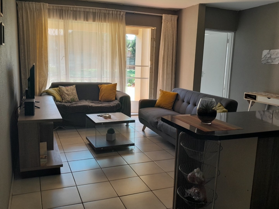 2 Bedroom Property for Sale in Weltevreden Park Gauteng