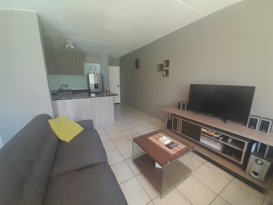 2 Bedroom Property for Sale in Weltevreden Park Gauteng