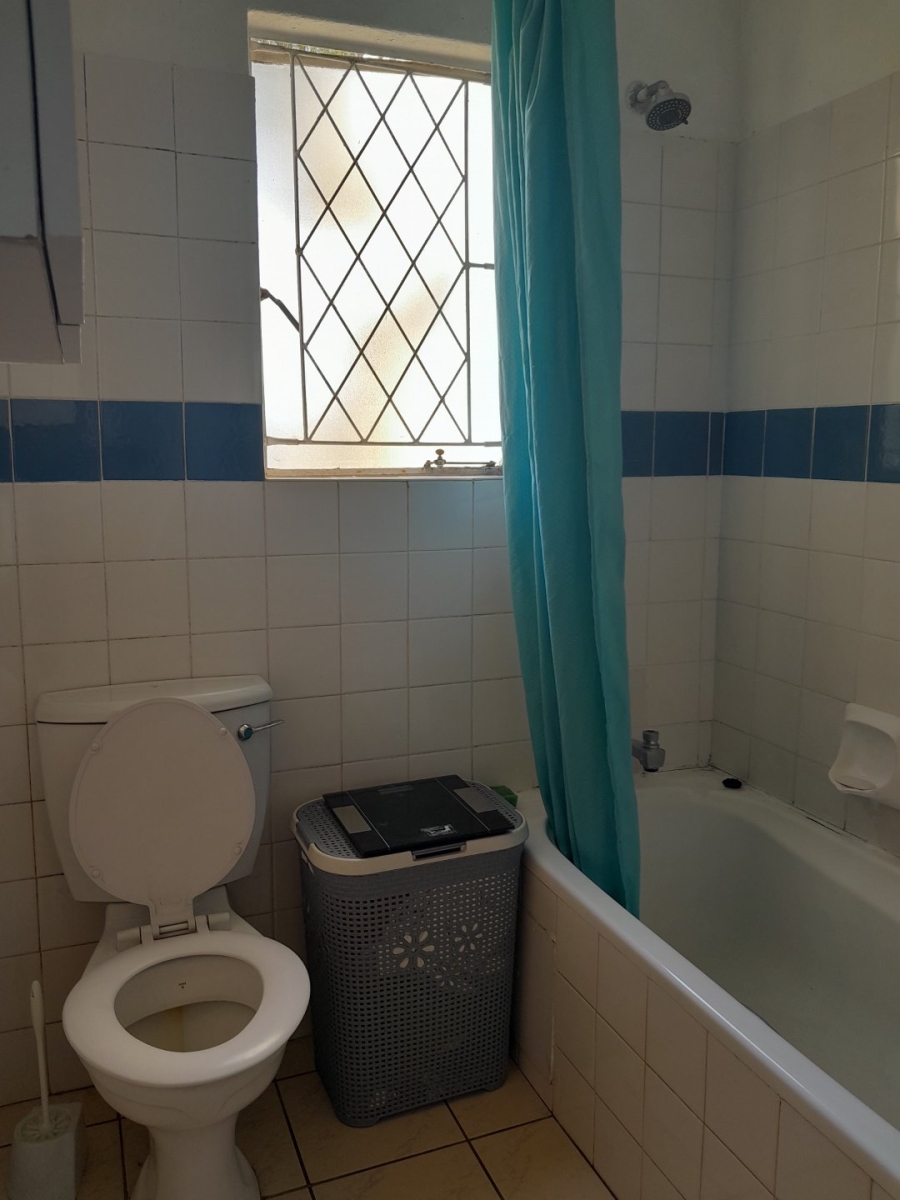 2 Bedroom Property for Sale in Weltevreden Park Gauteng