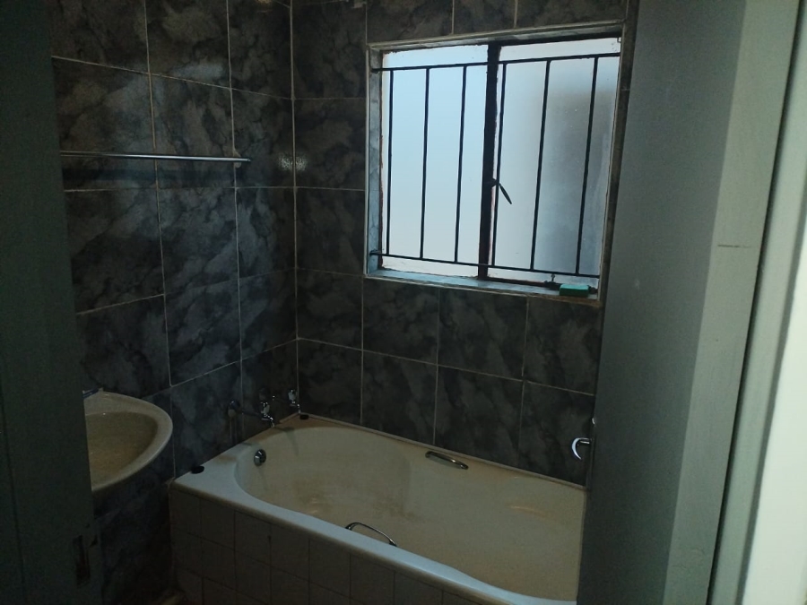 3 Bedroom Property for Sale in Dawn Park Gauteng