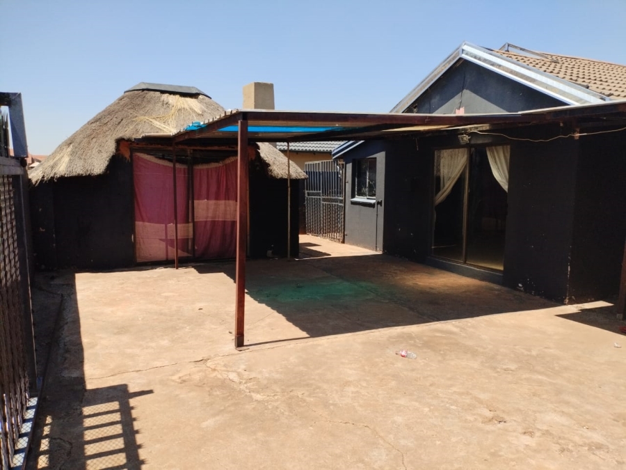 2 Bedroom Property for Sale in Dawn Park Gauteng