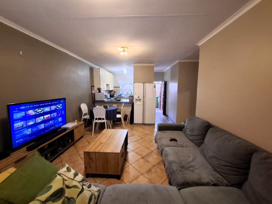 To Let 3 Bedroom Property for Rent in Equestria Gauteng