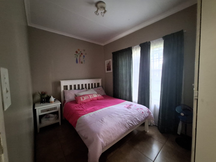 To Let 3 Bedroom Property for Rent in Equestria Gauteng