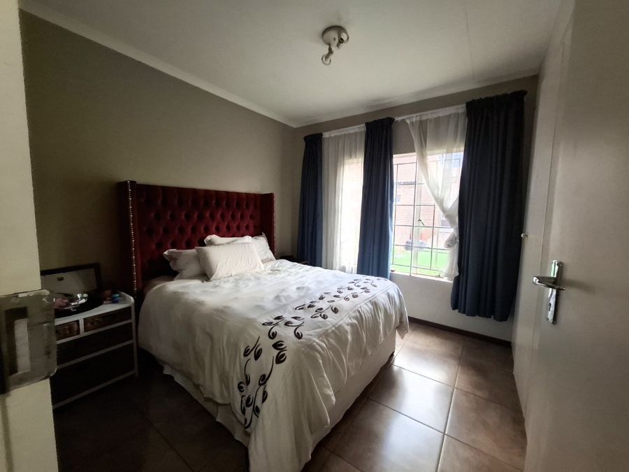 To Let 3 Bedroom Property for Rent in Equestria Gauteng