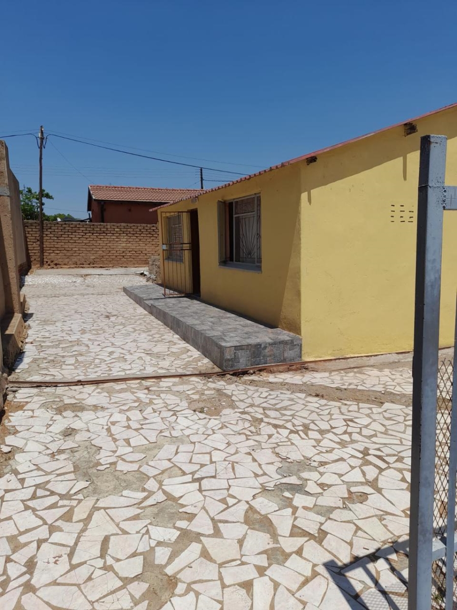 2 Bedroom Property for Sale in Mofolo Gauteng